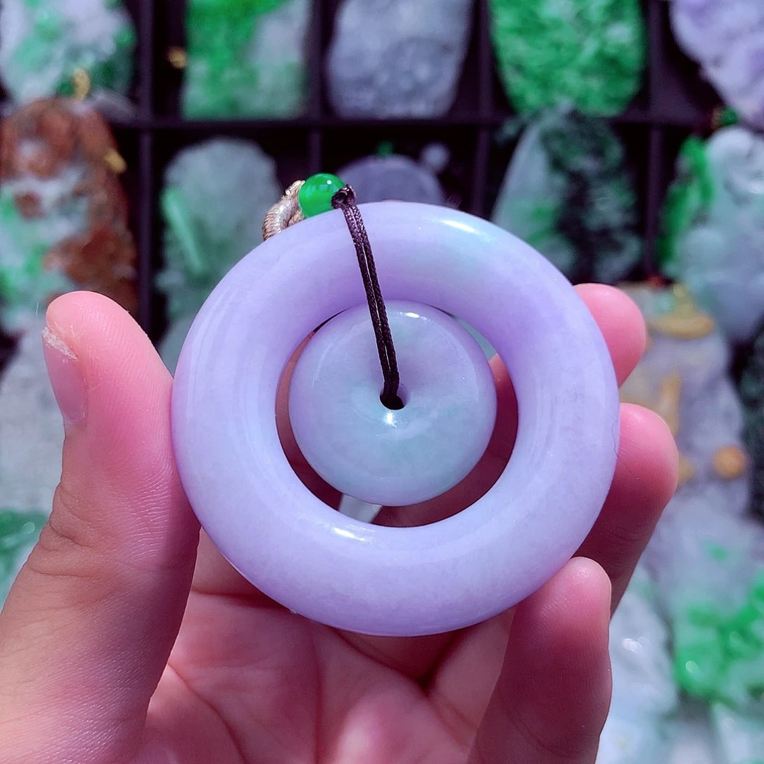 翡翠未镶嵌颈饰挂件