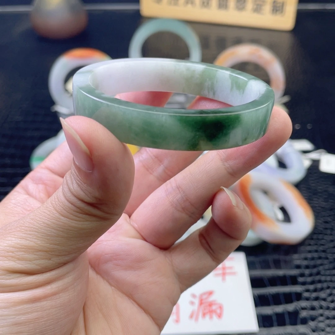 定制翡翠未镶嵌翡翠