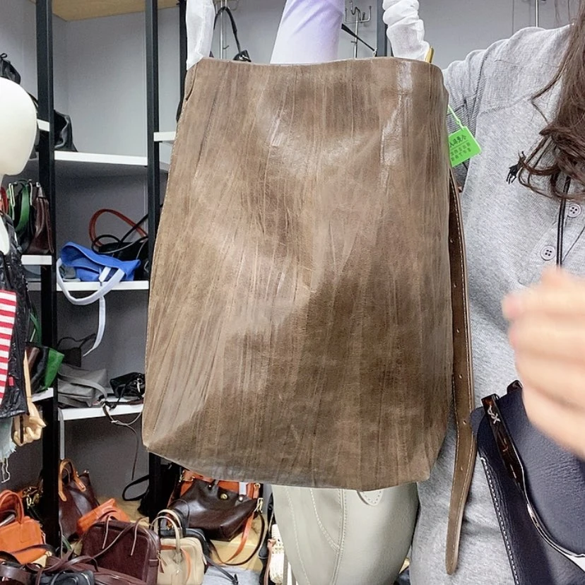 【闪购商品】牛皮（革）