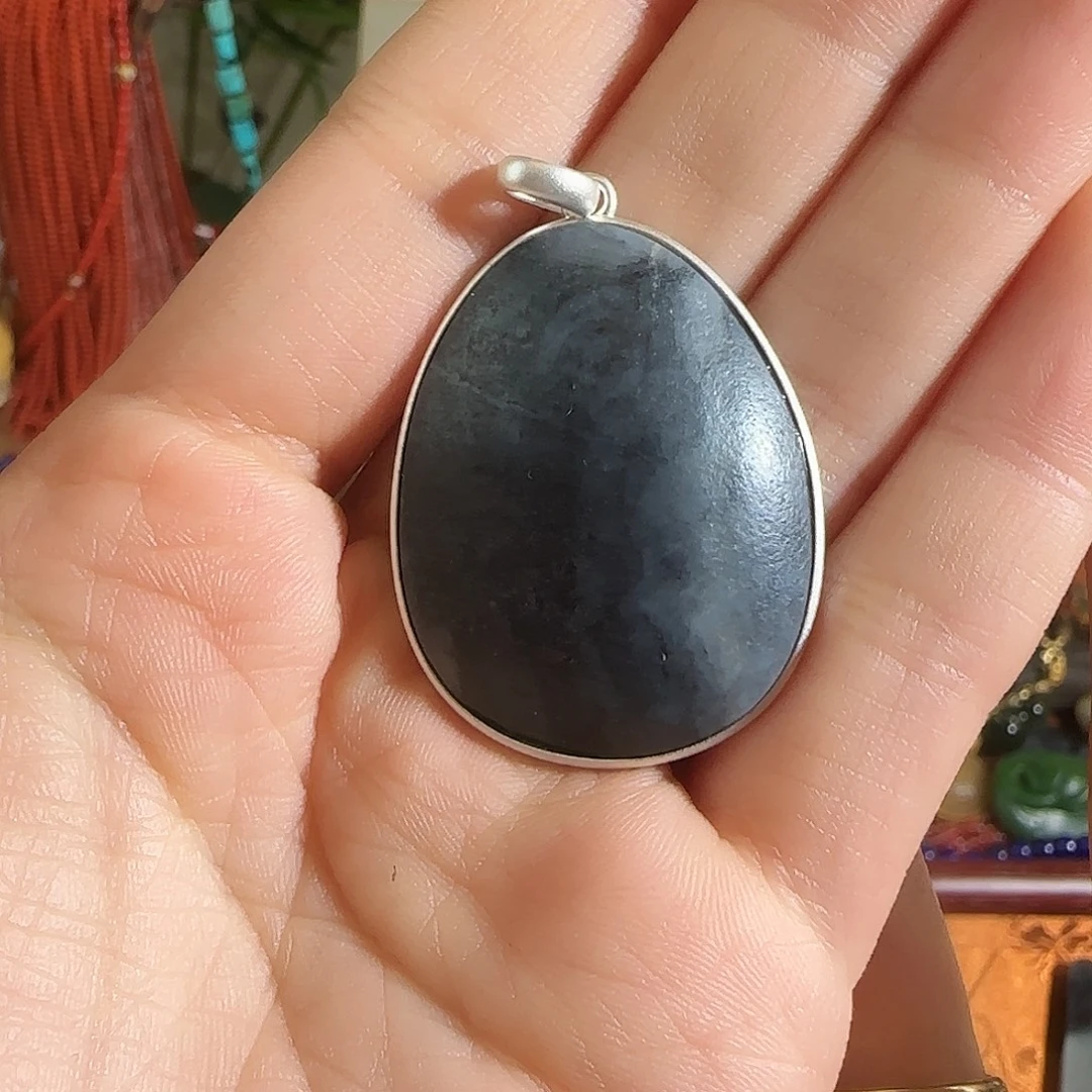 小***满和田玉未镶嵌颈饰