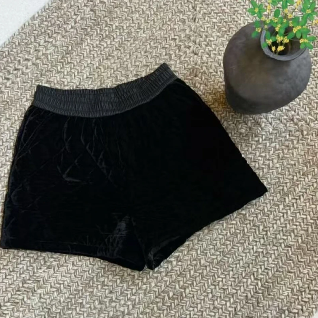 6917新款菱格厚面料金丝绒短裤
