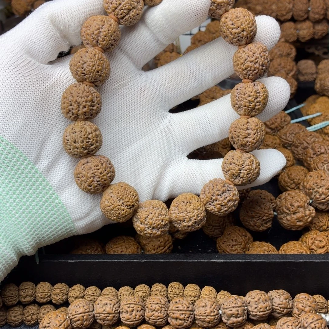 金刚菩提吊坠18mm手持菠萝蜜