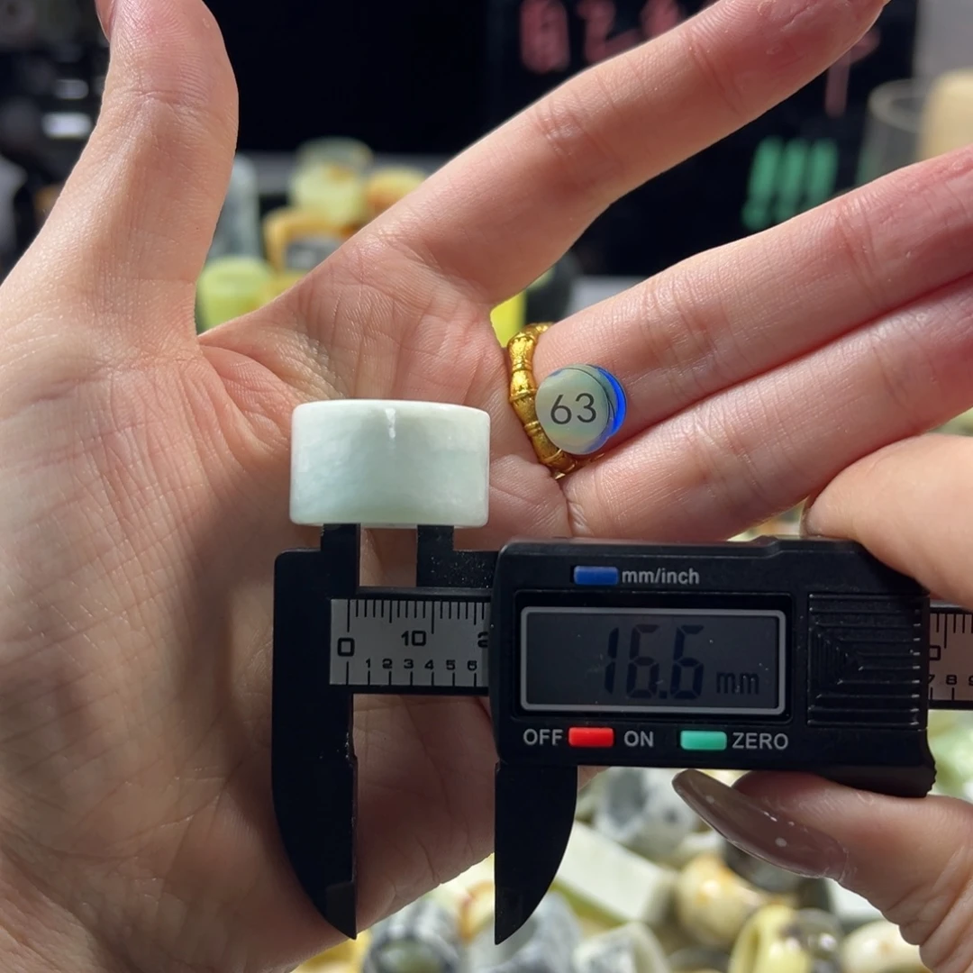 蛇纹石玉未镶嵌戒指