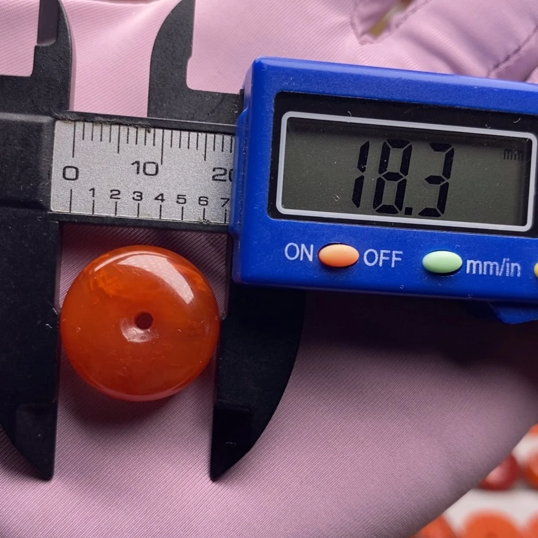 南红玛瑙配饰未镶嵌