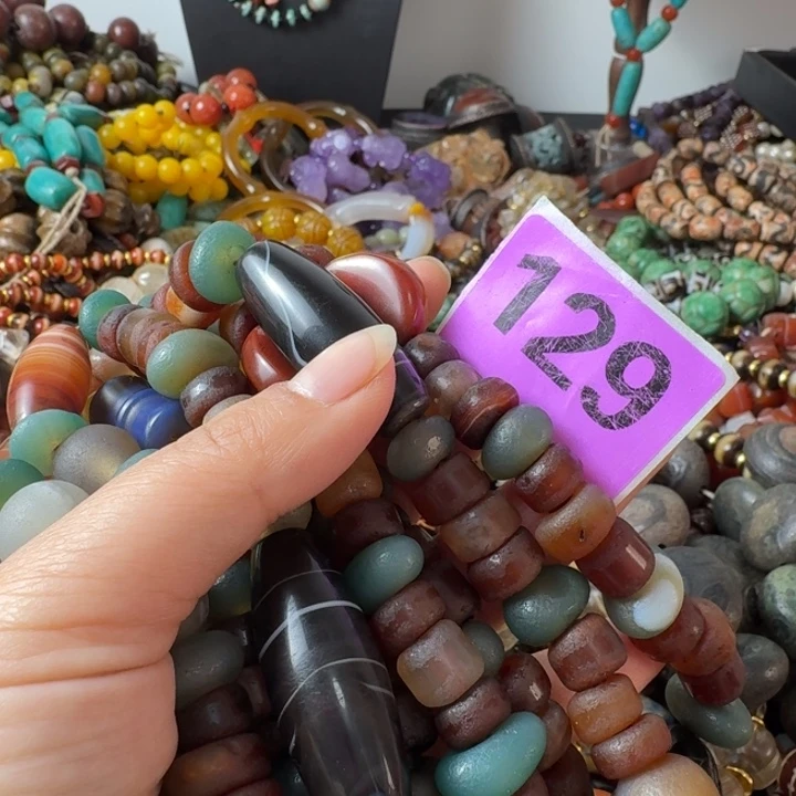 米***儿玛瑙/玉髓未镶嵌颈饰