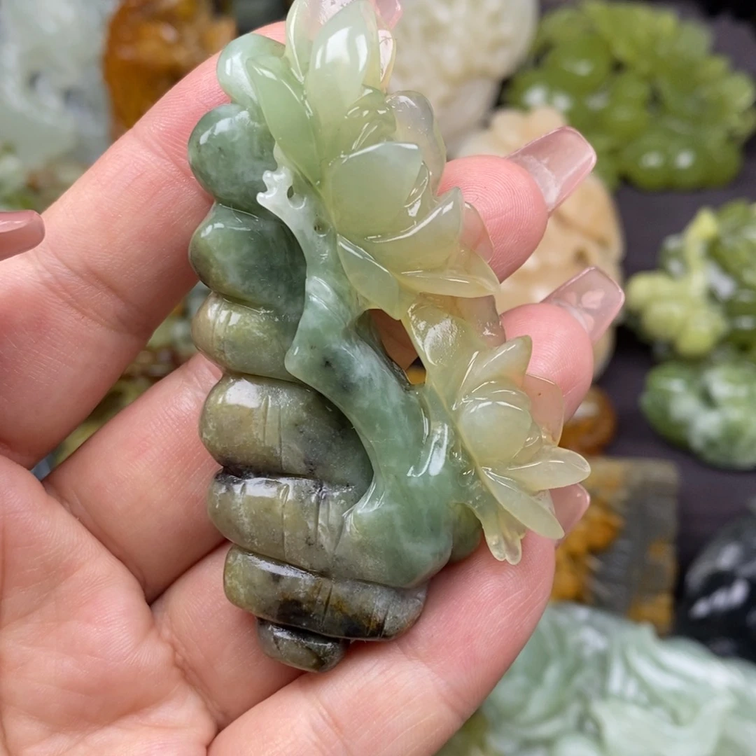 蛇纹石玉未镶嵌吊坠(赠链)