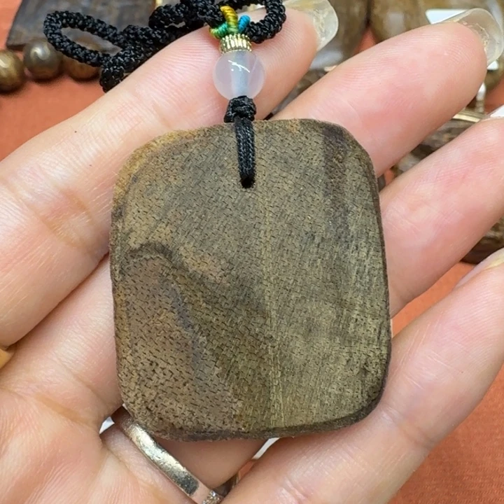 大叶紫檀（黑酸枝木类）