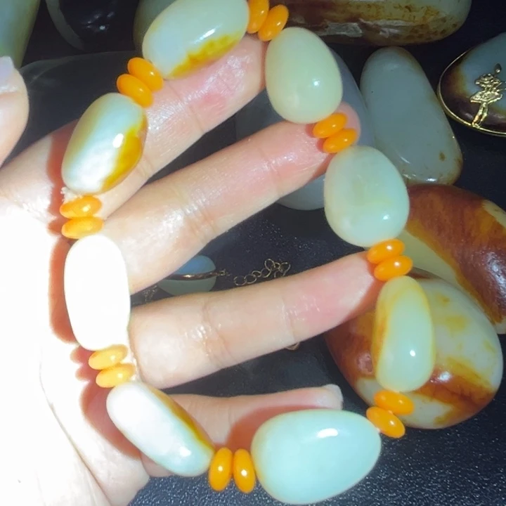 和田玉未镶嵌珠宝奇石