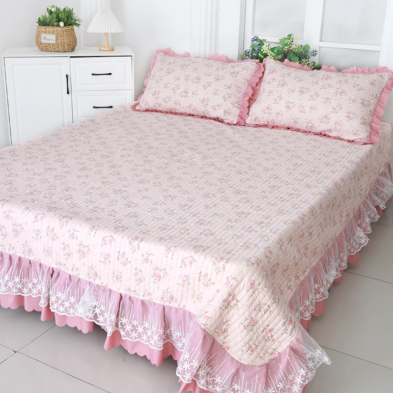 H2025新款四季可用夹棉针织棉床盖《玫瑰花园》可用机洗