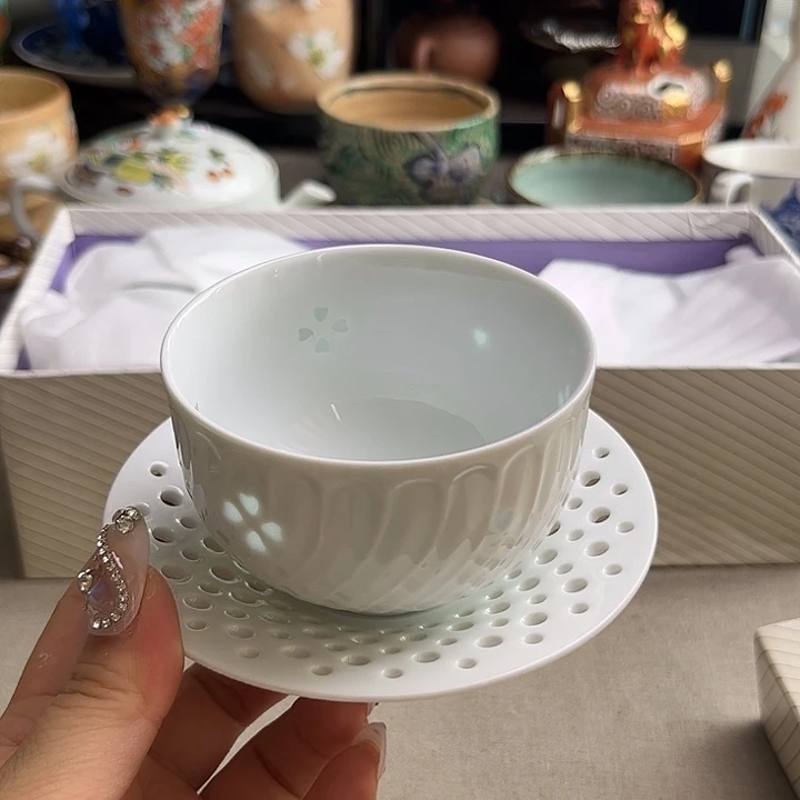 陶瓷艺术家的作品是一
