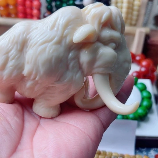 长毛白想摆件白色