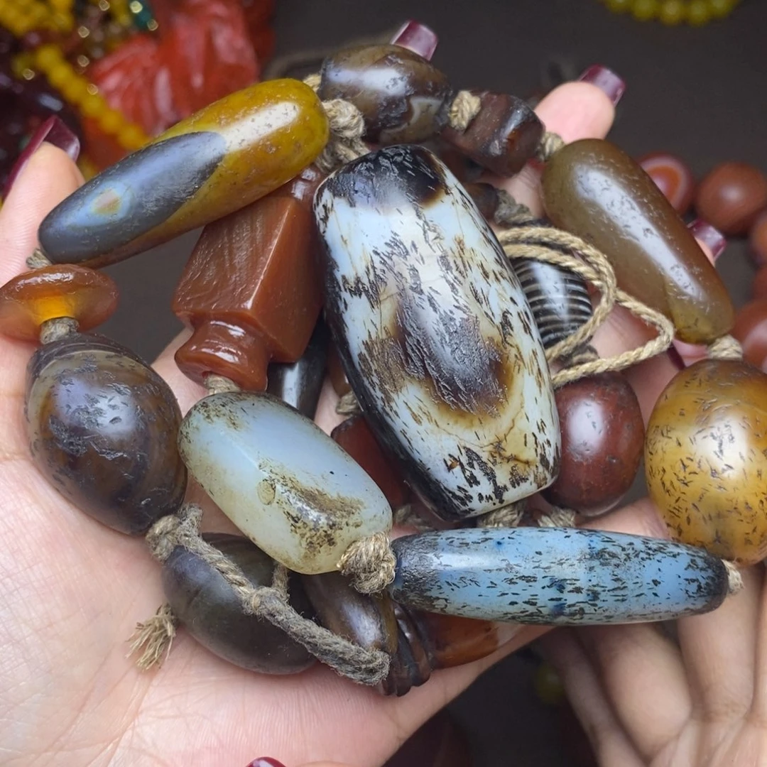 玛瑙/玉髓颈饰未镶嵌