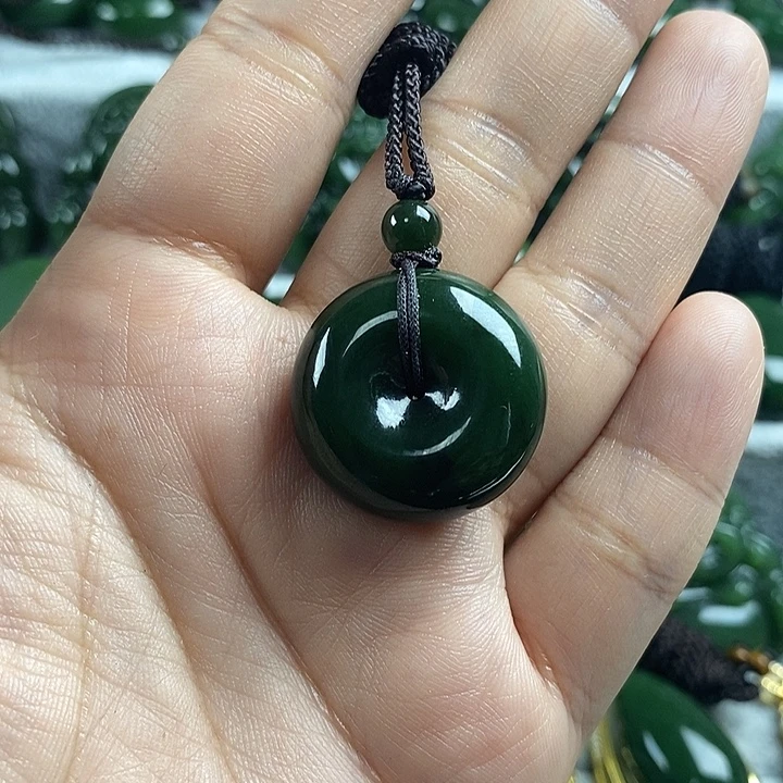 和田玉（碧玉）未镶嵌颈饰24.4