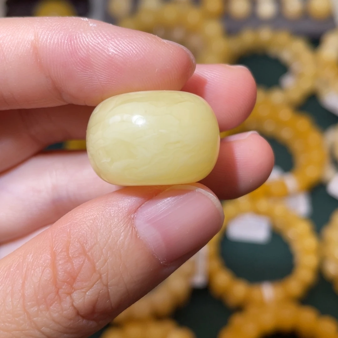 蜜蜡未镶嵌珠宝奇石23.3*15.5mm