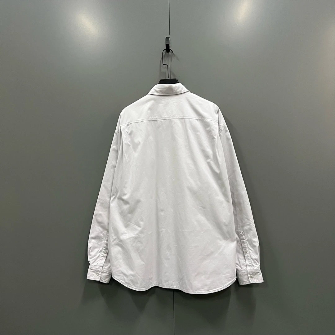 95新 Balenciaga/巴黎世家 C27 口袋小logo刺绣衬衫 48码/jc603