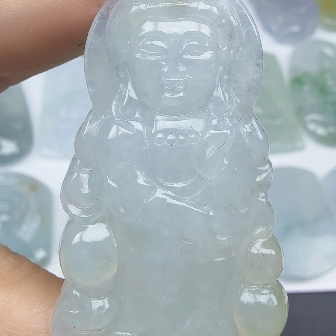 翡翠颈饰未镶嵌观音