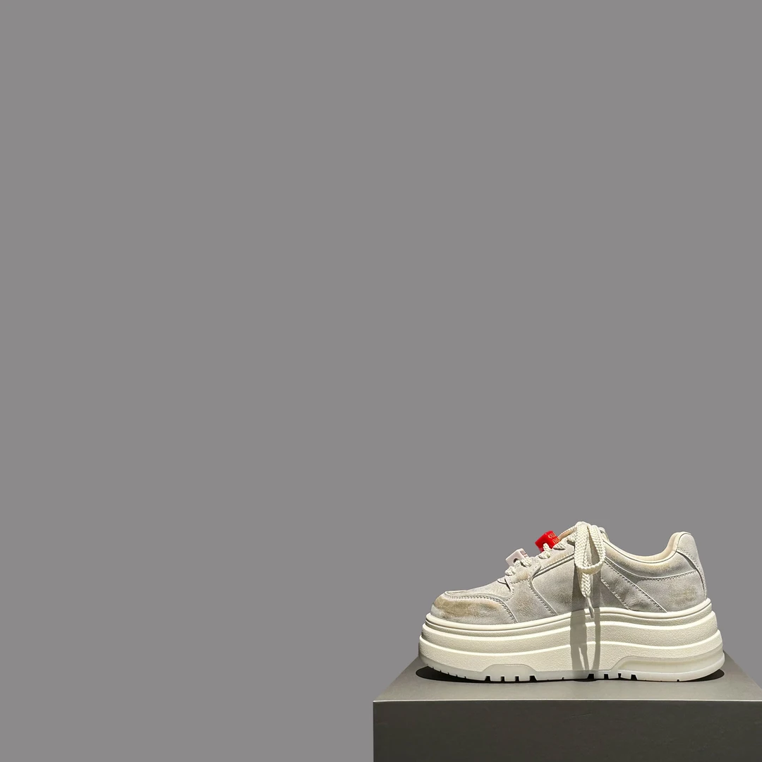 a814 时尚厚底休闲鞋