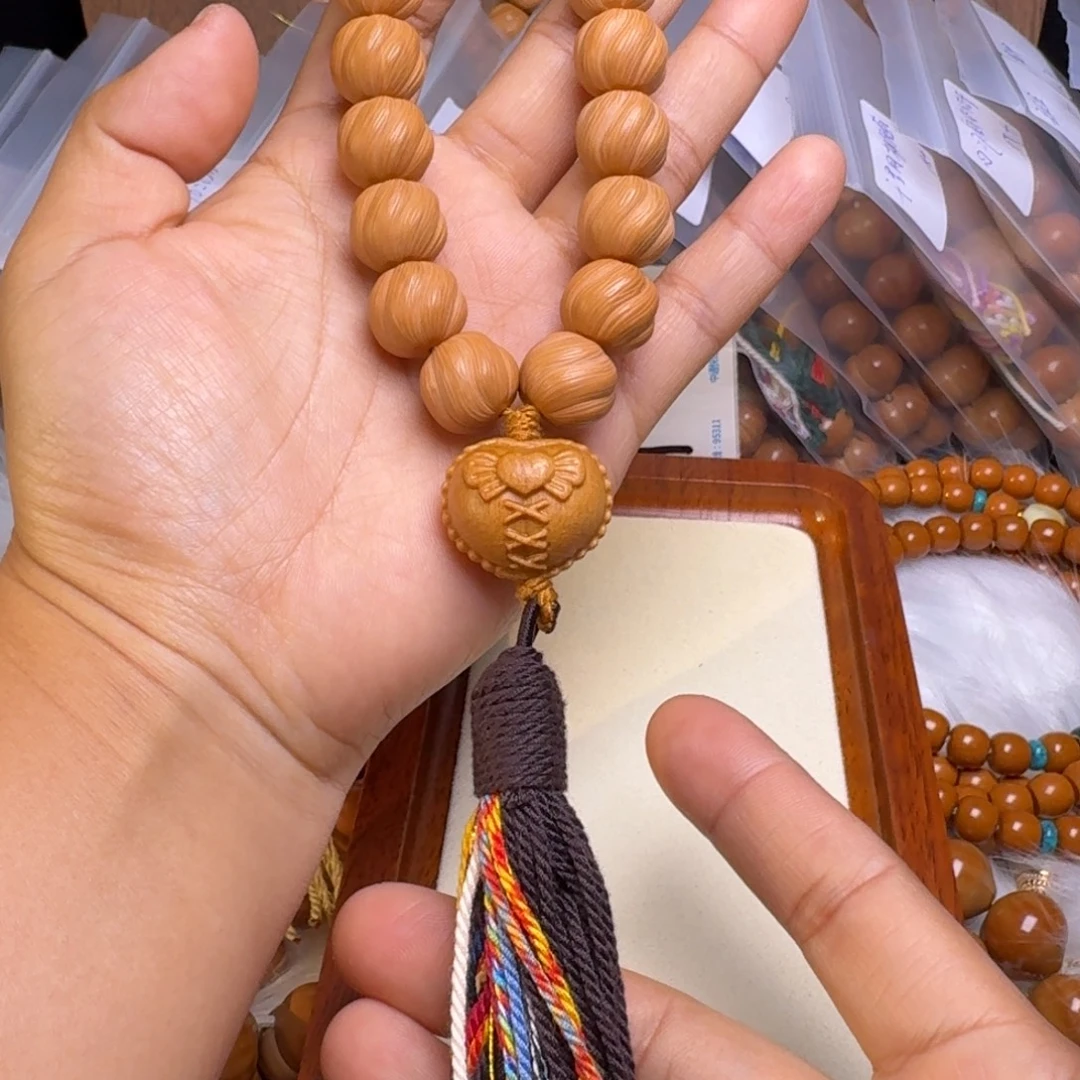 吊坠猴头核桃顶级卷卷酥