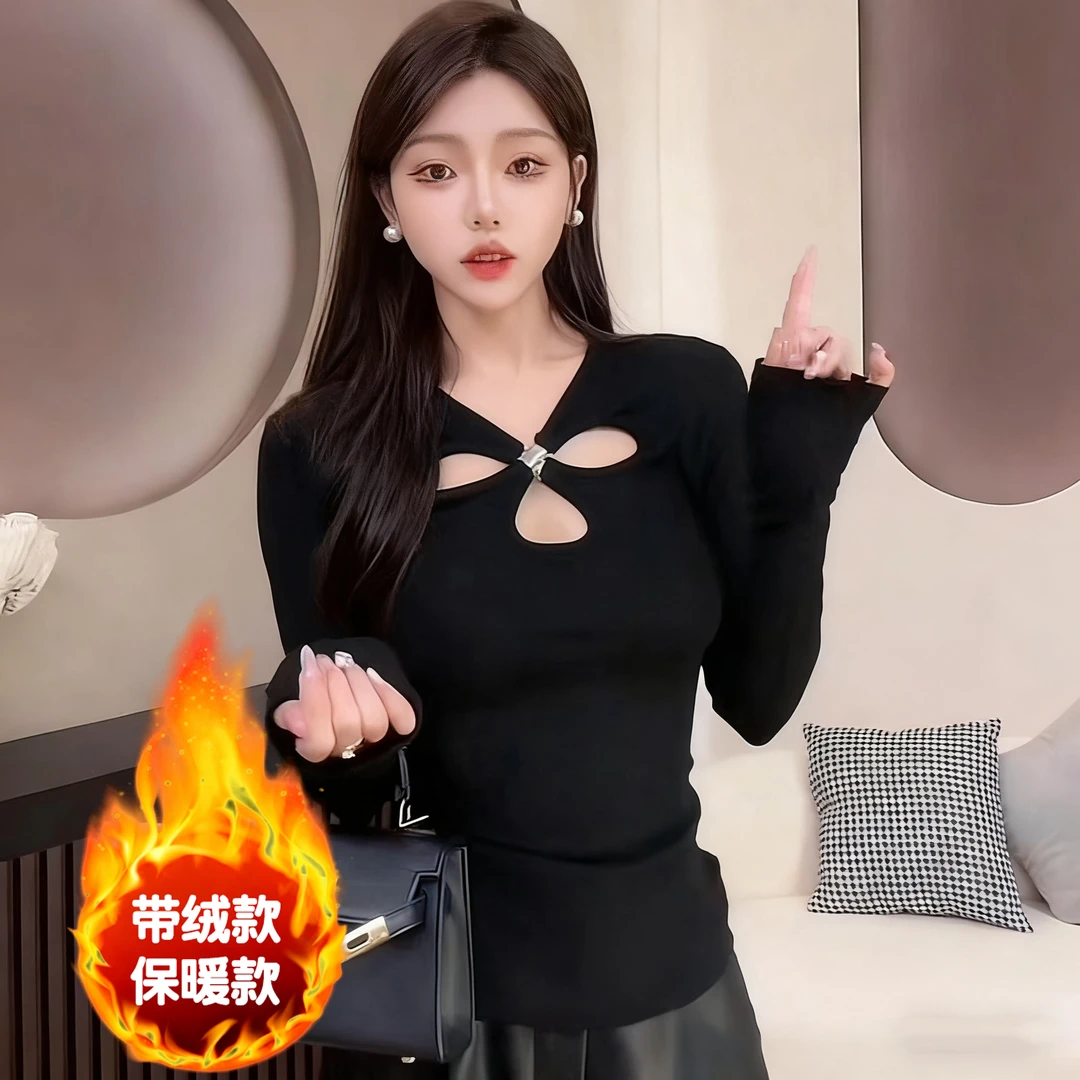 纯欲风修身显瘦小众金属扣缕空长袖新款性感辣妹打底衫内搭上衣女