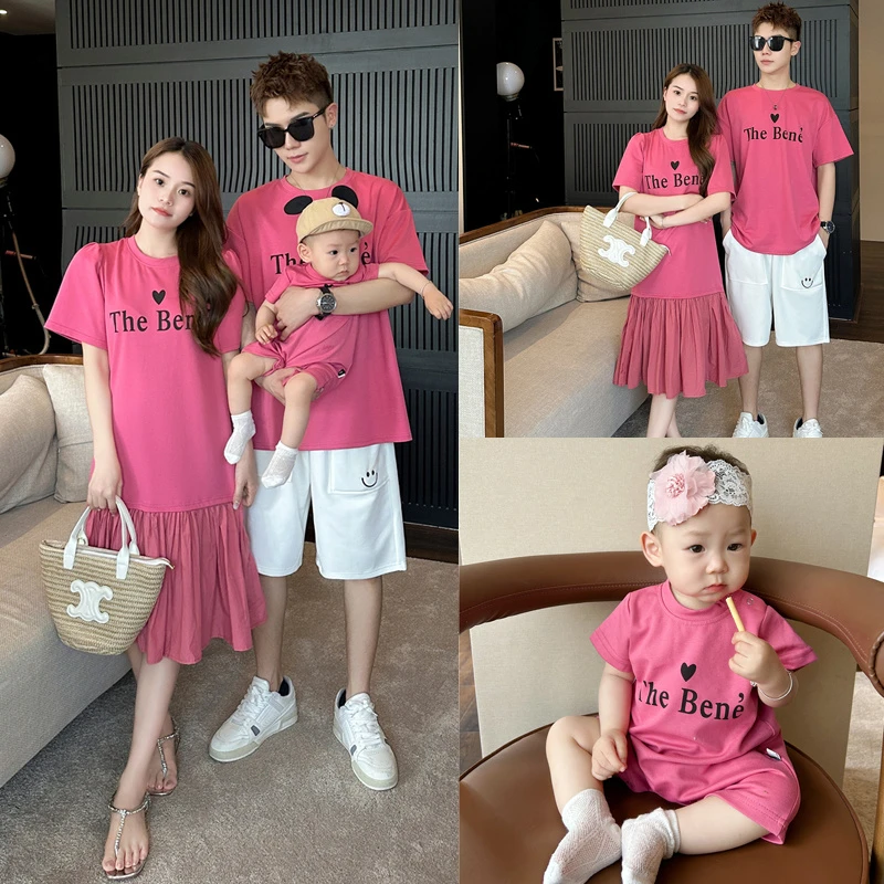 亲子装2025童装夏季新款一家三口爱心字母拼接短袖连衣裙母女洋气