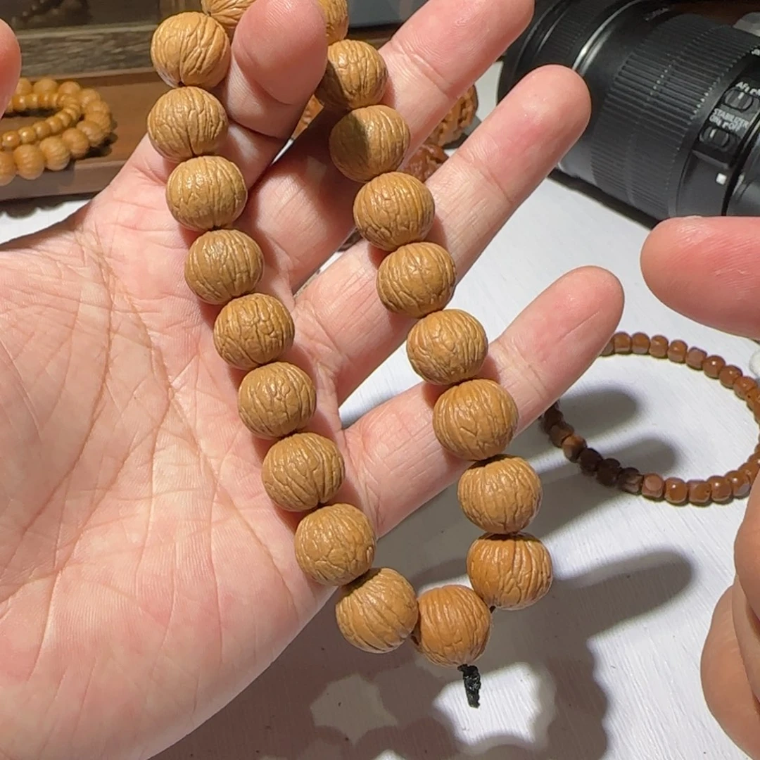 猴头核桃吊坠保透猴头凤羽