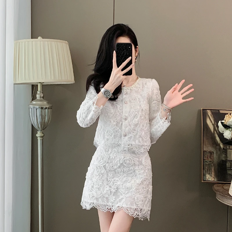 法式小众千金风时尚套装女秋季新款慵懒风蕾丝长袖上衣裙子两件套