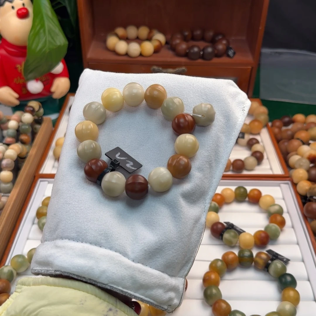 菩提根/象牙果手串卡18鲨鱼背微瑕2