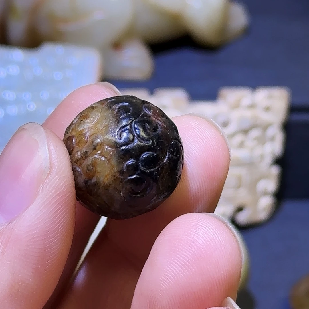 金***牛和田玉（糖玉）未镶嵌挂件