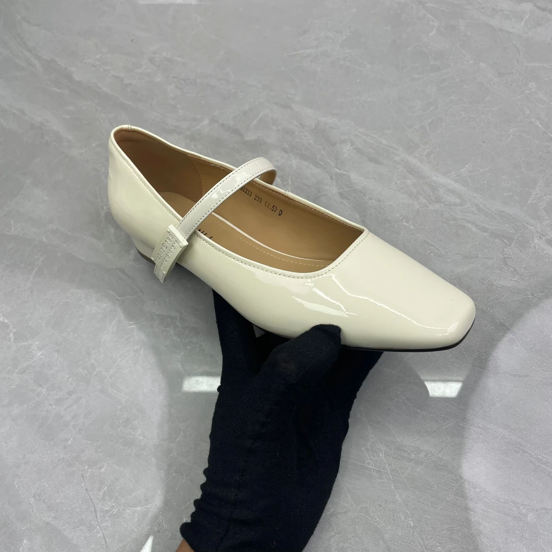 单鞋女 (牛皮)92233 （孤品）f区37码