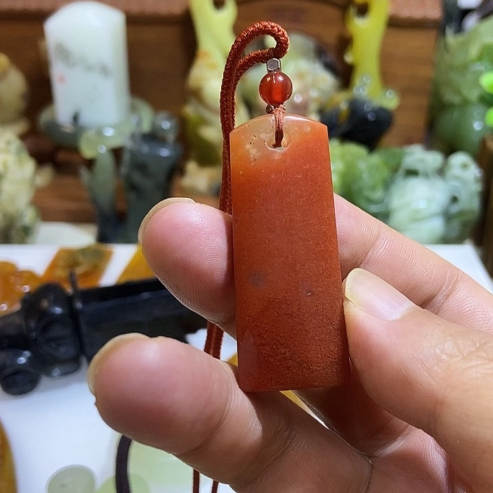 蛇纹石玉未镶嵌珠宝奇石