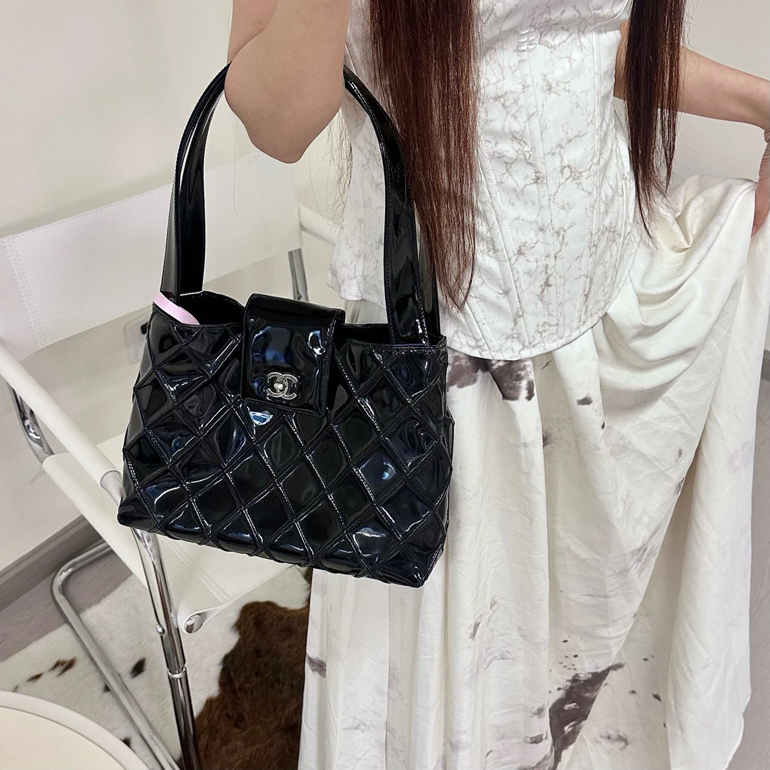 95新 Chanel/香奈儿 chanel 黑色漆皮中古kelly单肩包