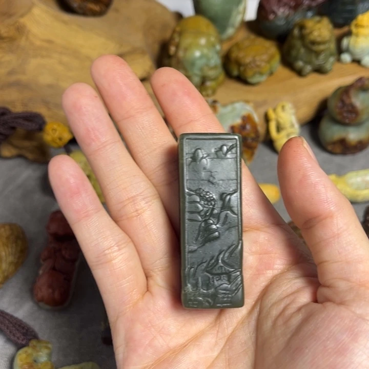 岫岩河磨玉（透闪石质玉）未镶嵌挂件