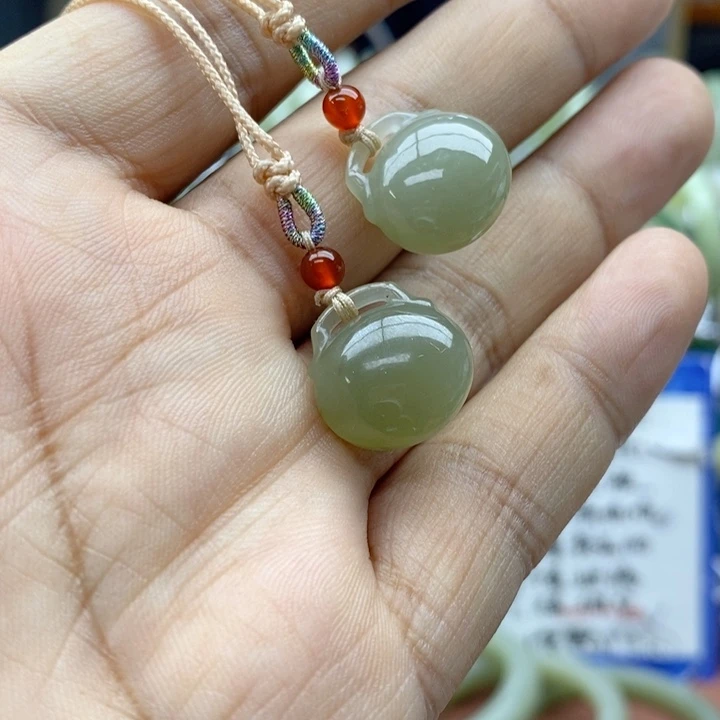 和田玉未镶嵌吊坠(不含链)拍发一