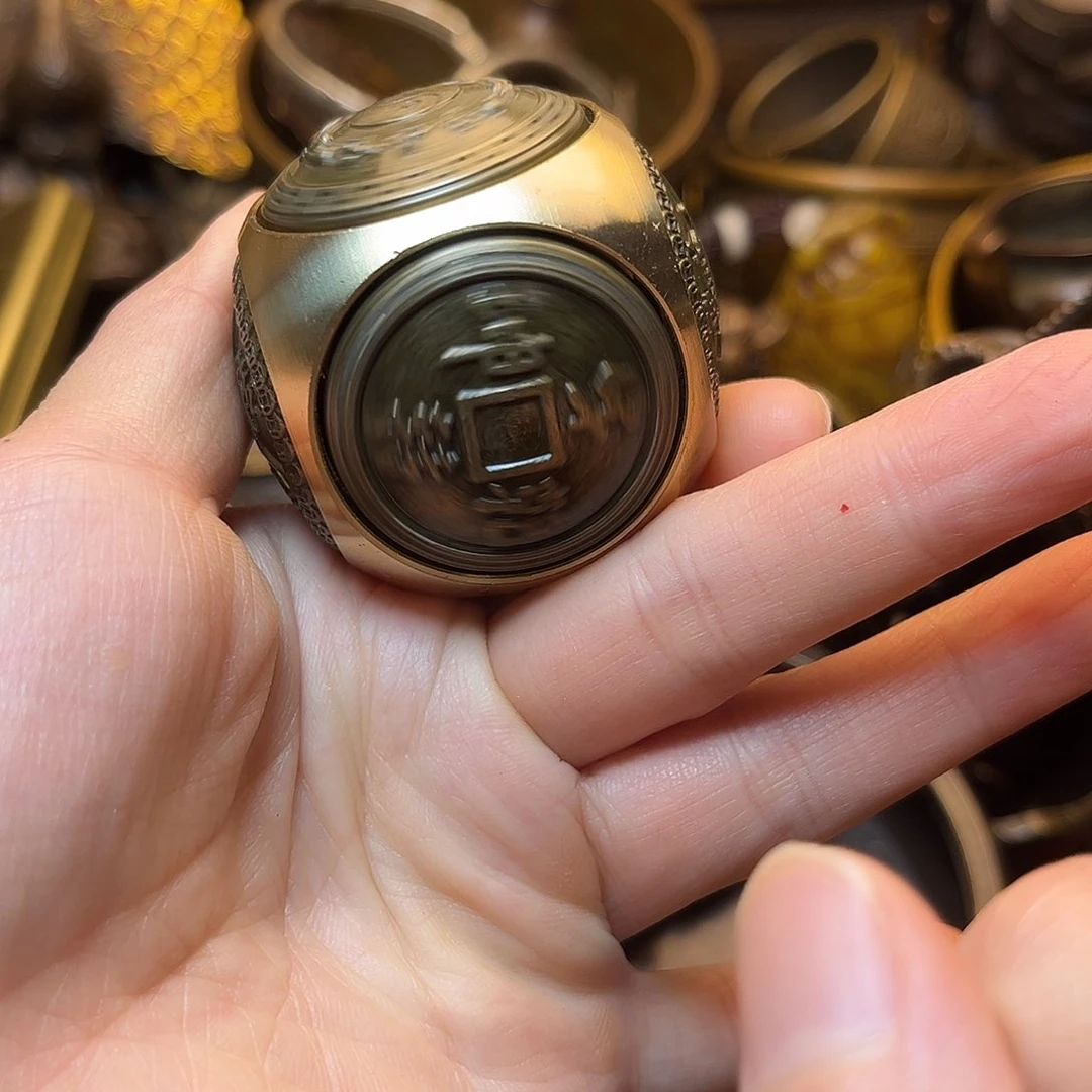 精美铜器工艺品等