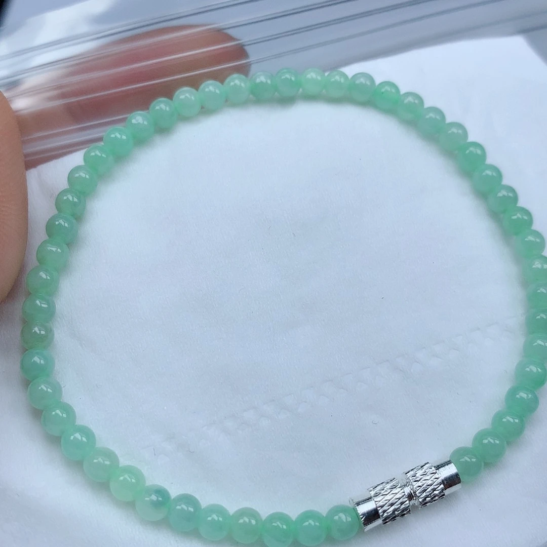 翡翠颈饰未镶嵌手串