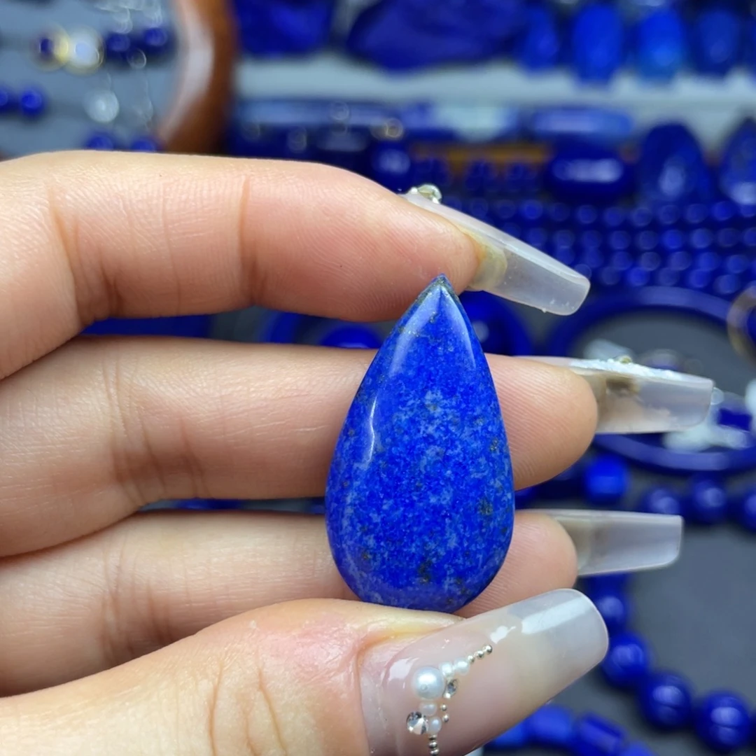 青金石未镶嵌水滴