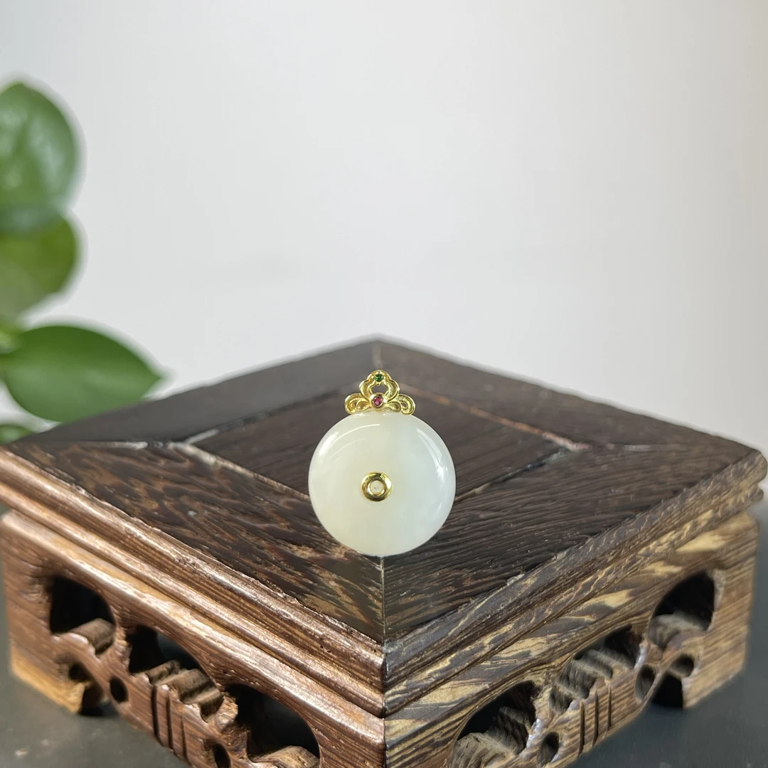 JTA23-015 和田玉-S925银扣头平安扣