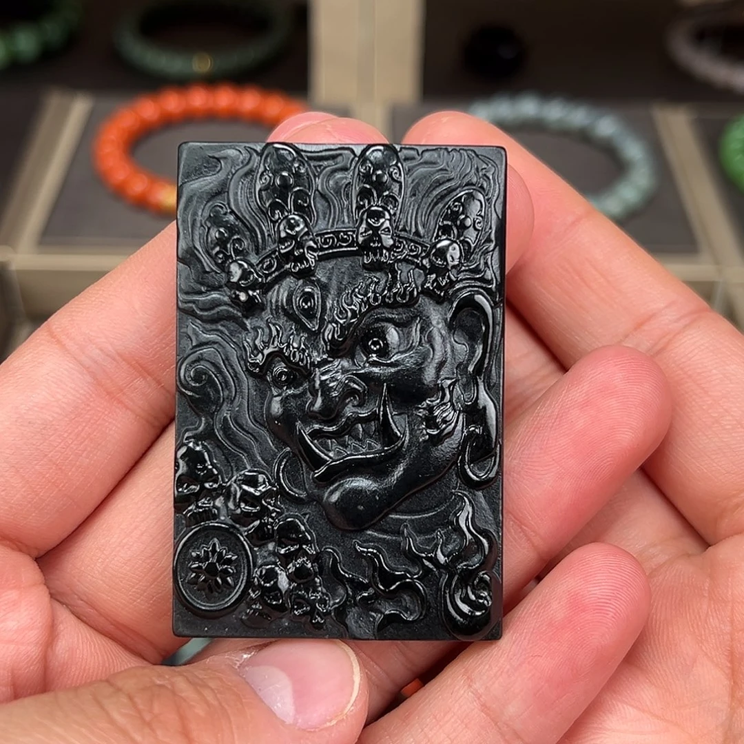 和田玉未镶嵌手链卡46。黑青