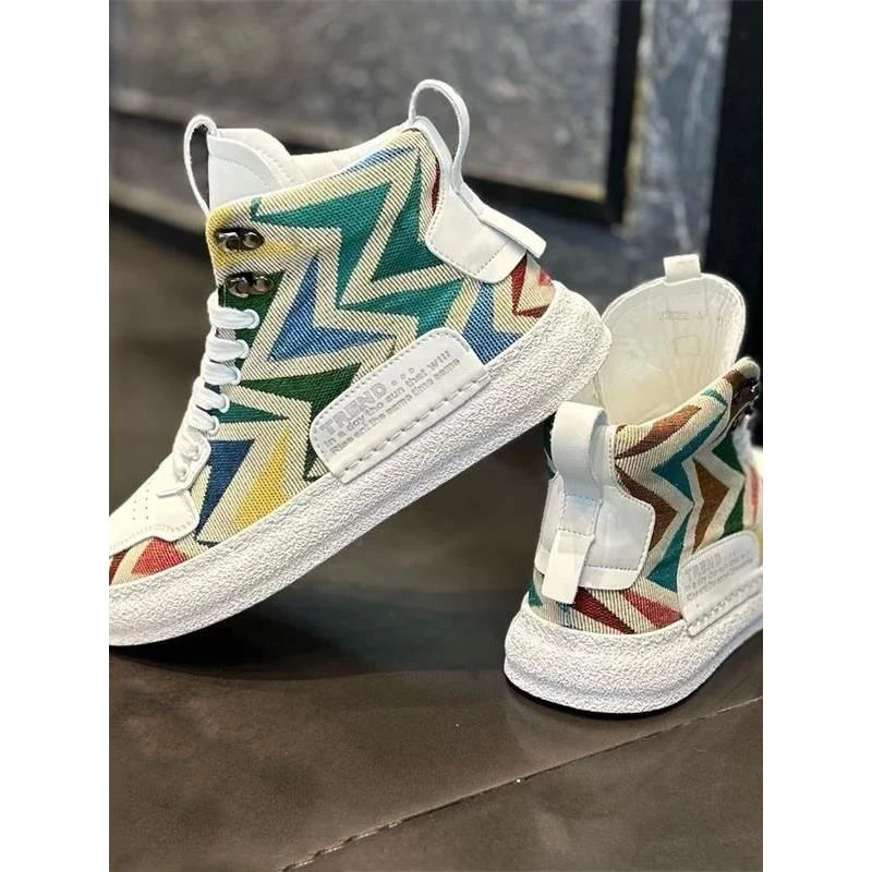 秋冬新款男士透气高帮鞋潮流百搭时尚板鞋刺绣休闲鞋软底潮牌男鞋