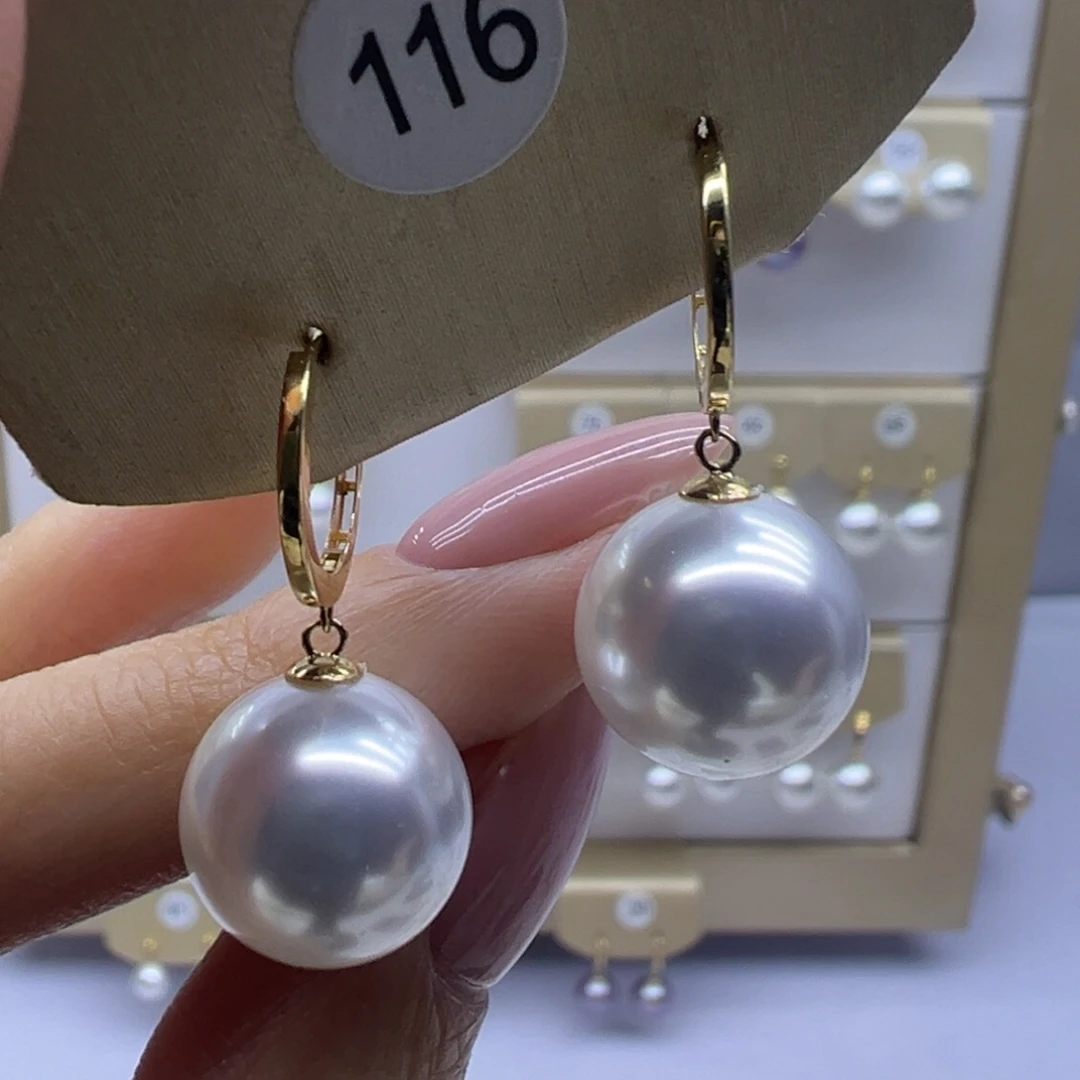 耳饰18K金镶嵌淡水珍珠