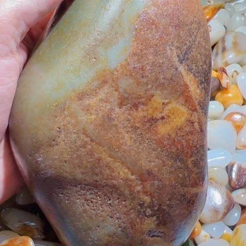 和田玉（糖玉）未镶嵌珠宝奇石用****51328克