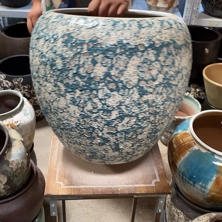 紫砂花盆口26高度36青花瓷………