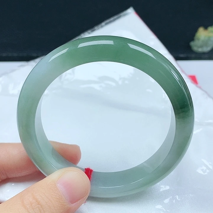 翡翠手镯未镶嵌天然翡翠手镯
