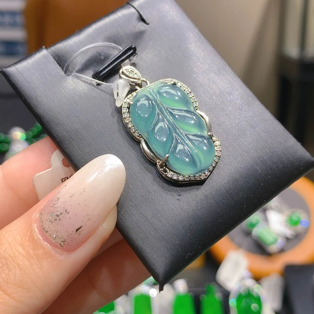 【闪购商品】颈饰银S925镶嵌翡翠5柒姐