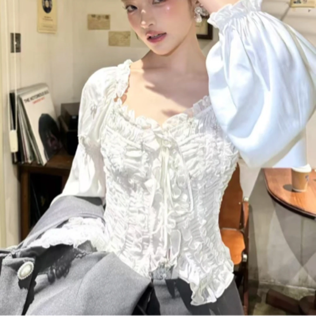 辰辰服饰白色重工衬衣上衣