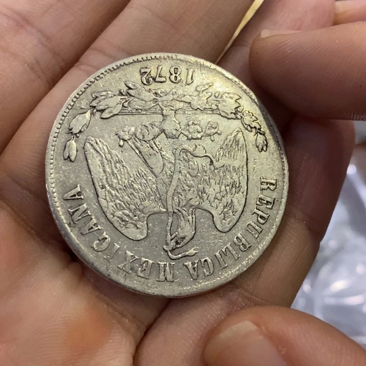 上***童银Ag900如图一个银币