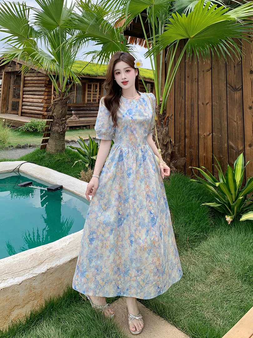 大码女装韩系高级感碎花油画风连衣裙夏季新款宽松显瘦裙子
