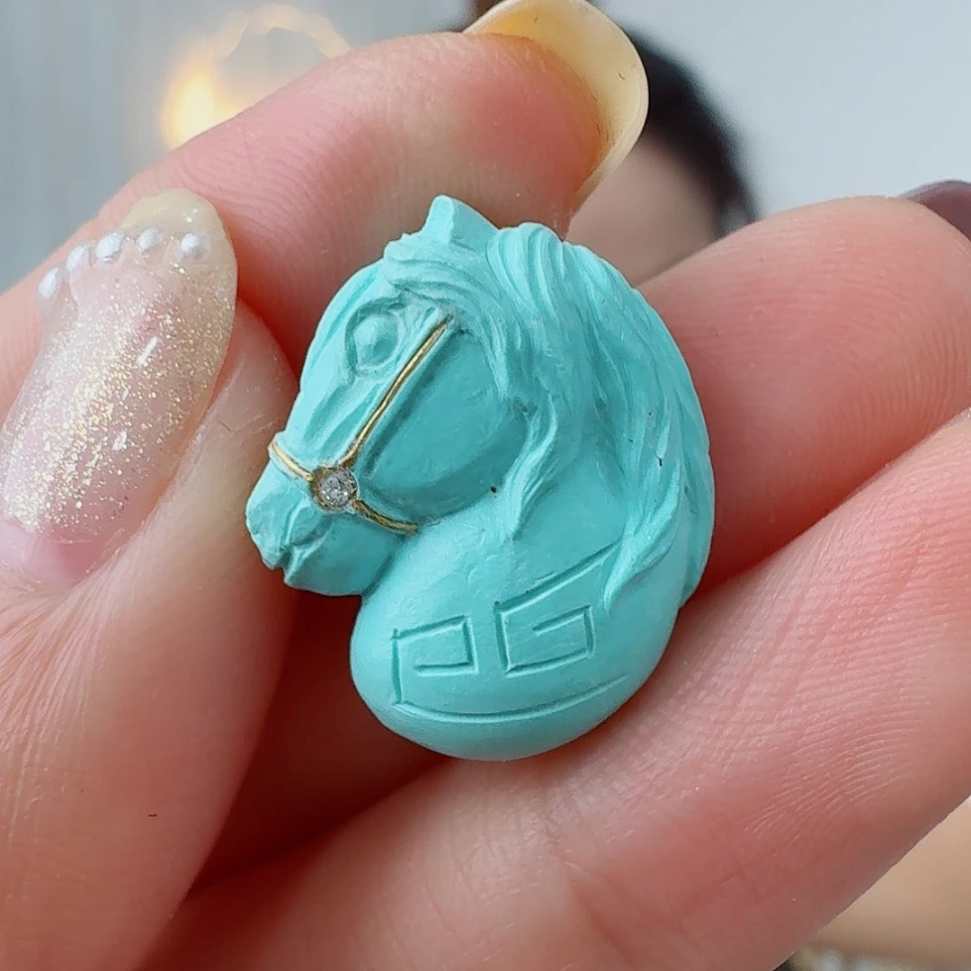 绿松石未镶嵌珠宝奇石