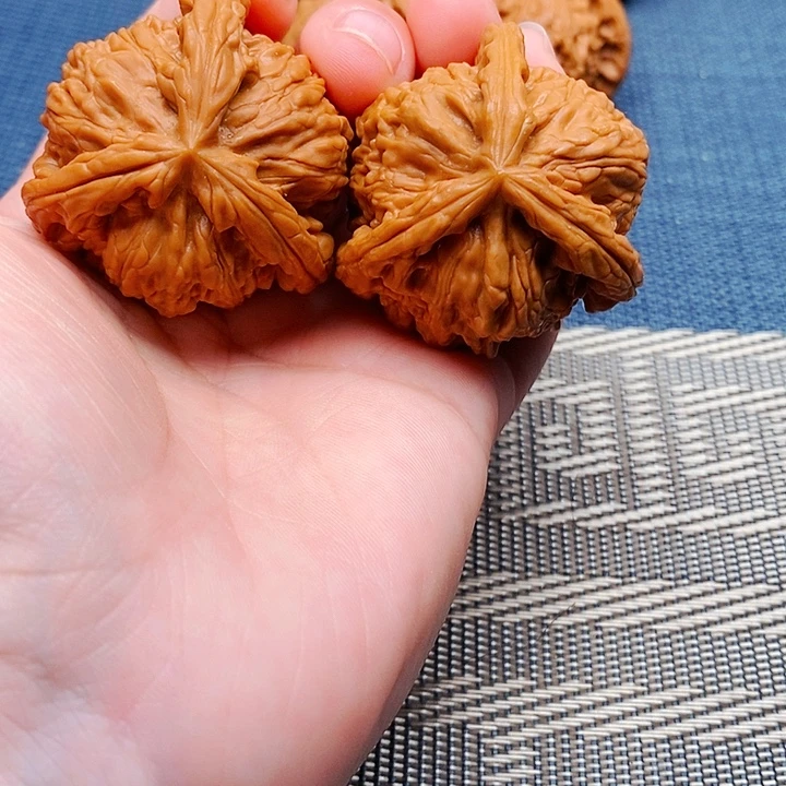 远***程吊坠文玩核桃三棱