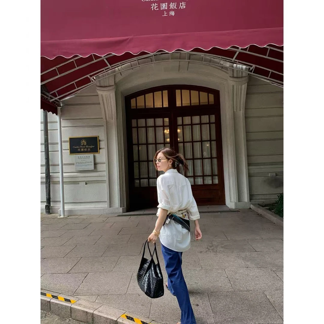 Mollyeeee天蓝 蓝色丝绒裤 松弛垂感 显腿长微喇长裤